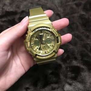 G shock in gold